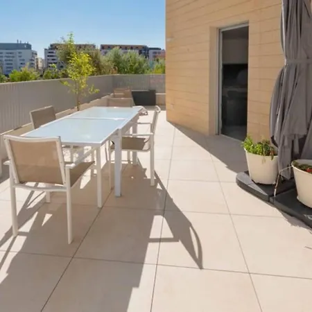T4 + Terrasse 33 M2 Coeur De *
